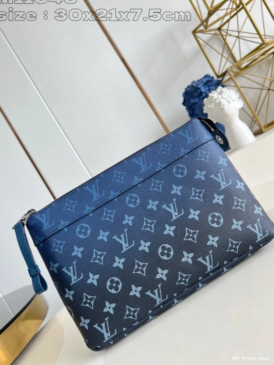 AAA Replica Ru VOYAGE POCHETTE VUITTON SOUPLE-30*21*7.5CM LOUIS 0722
